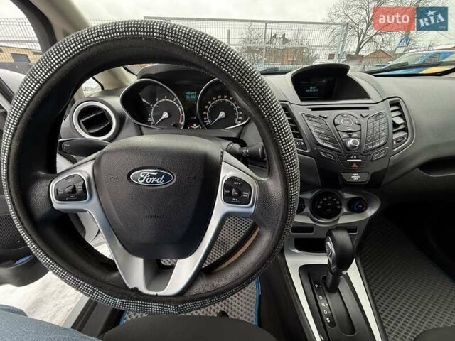 Білий Форд Фієста, об'ємом двигуна 1.6 л та пробігом 106 тис. км за 6950 $, фото 26 на Automoto.ua