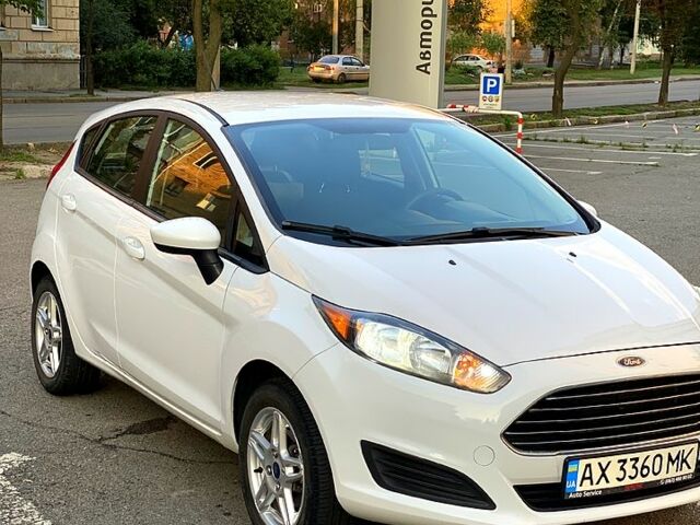 Белый Форд Фиеста, объемом двигателя 1.6 л и пробегом 62 тыс. км за 7200 $, фото 2 на Automoto.ua