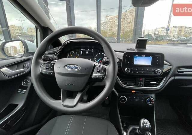 Белый Форд Фиеста, объемом двигателя 1.08 л и пробегом 101 тыс. км за 8990 $, фото 16 на Automoto.ua