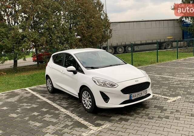 Белый Форд Фиеста, объемом двигателя 1.08 л и пробегом 146 тыс. км за 7600 $, фото 4 на Automoto.ua