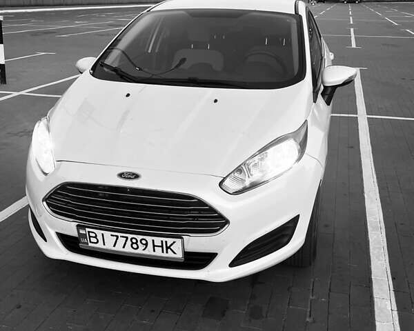 Білий Форд Фієста, об'ємом двигуна 1.6 л та пробігом 147 тис. км за 8500 $, фото 11 на Automoto.ua