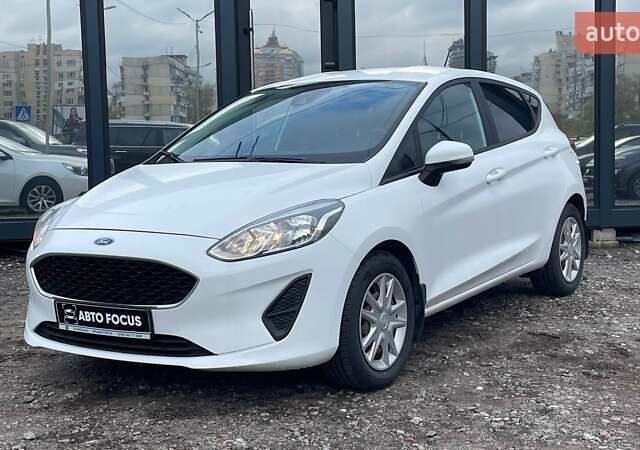 Белый Форд Фиеста, объемом двигателя 1.08 л и пробегом 101 тыс. км за 8990 $, фото 2 на Automoto.ua
