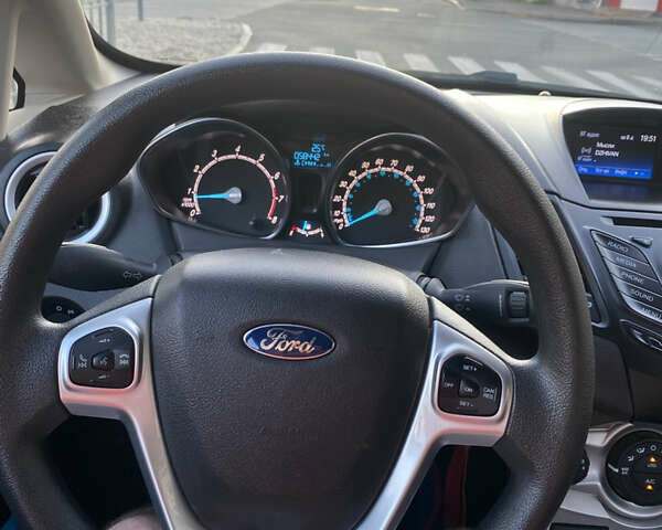 Белый Форд Фиеста, объемом двигателя 1.6 л и пробегом 59 тыс. км за 8100 $, фото 7 на Automoto.ua