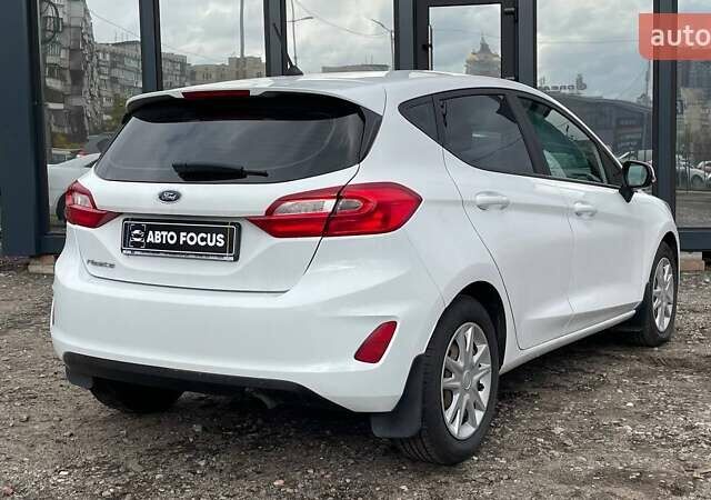 Белый Форд Фиеста, объемом двигателя 1.08 л и пробегом 101 тыс. км за 8990 $, фото 5 на Automoto.ua