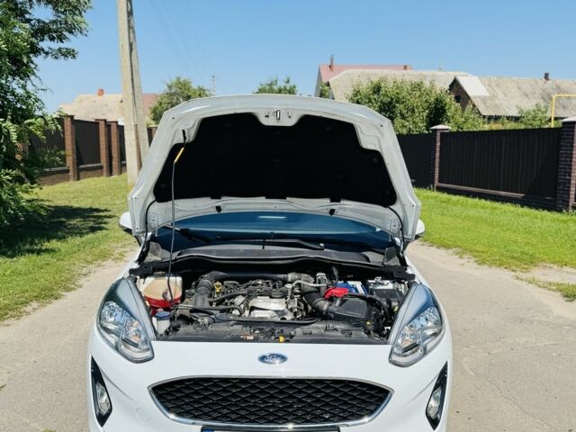 Білий Форд Фієста, об'ємом двигуна 1 л та пробігом 37 тис. км за 11200 $, фото 17 на Automoto.ua