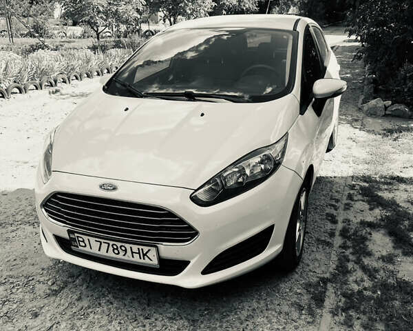 Білий Форд Фієста, об'ємом двигуна 1.6 л та пробігом 147 тис. км за 8500 $, фото 9 на Automoto.ua