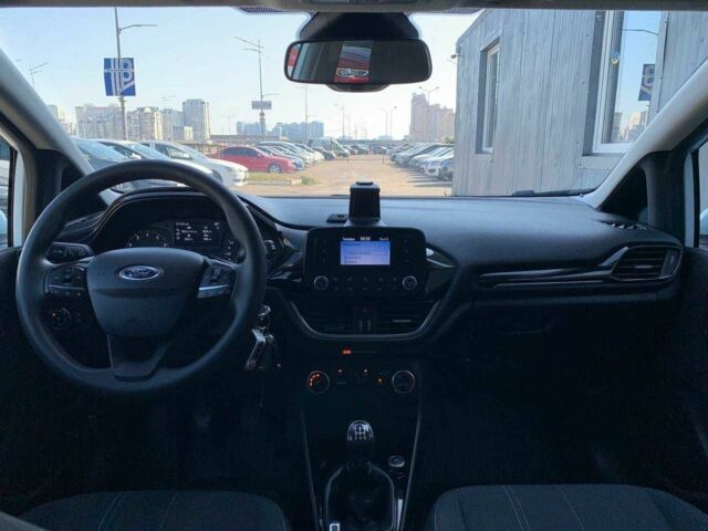 Форд Фиеста 2018 в Киеве на Automoto.ua Белый Форд Фиеста, объемом двигателя 0 л и пробегом 101 тыс. км за 8990 $, фото 12 на Automoto.ua