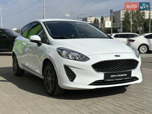 Белый Форд Фиеста, объемом двигателя 1.08 л и пробегом 118 тыс. км за 7800 $, фото 7 на Automoto.ua