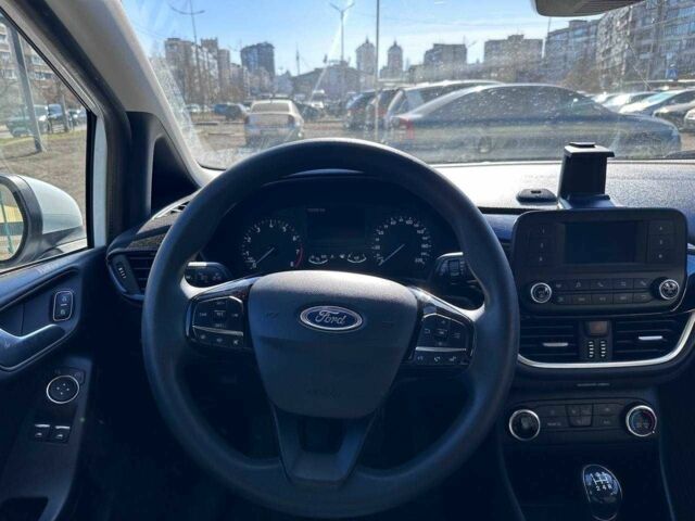 Білий Форд Фієста, об'ємом двигуна 0 л та пробігом 101 тис. км за 7690 $, фото 13 на Automoto.ua