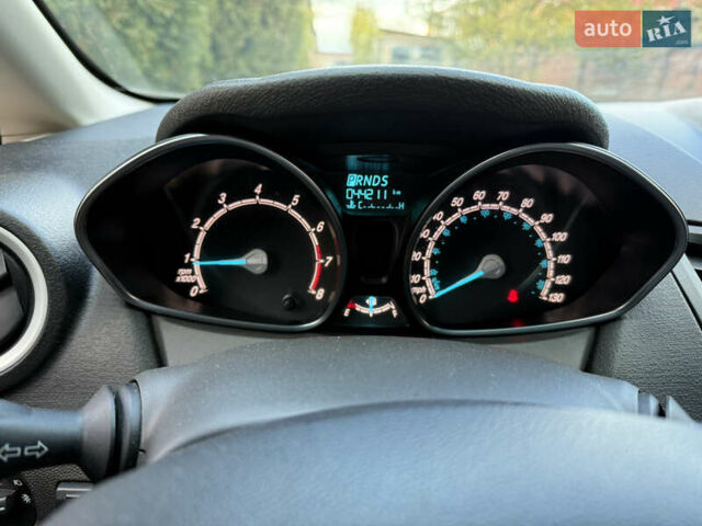 Форд Фиеста 2018 в Ровно на Automoto.ua Белый Форд Фиеста, объемом двигателя 1.6 л и пробегом 44 тыс. км за 8700 $, фото 12 на Automoto.ua