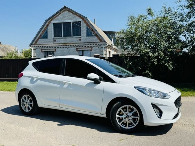 Білий Форд Фієста, об'ємом двигуна 1 л та пробігом 37 тис. км за 11200 $, фото 4 на Automoto.ua