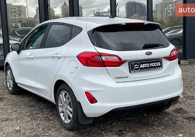 Белый Форд Фиеста, объемом двигателя 1.08 л и пробегом 101 тыс. км за 8990 $, фото 3 на Automoto.ua