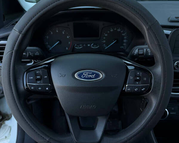 Белый Форд Фиеста, объемом двигателя 1.08 л и пробегом 163 тыс. км за 7499 $, фото 14 на Automoto.ua