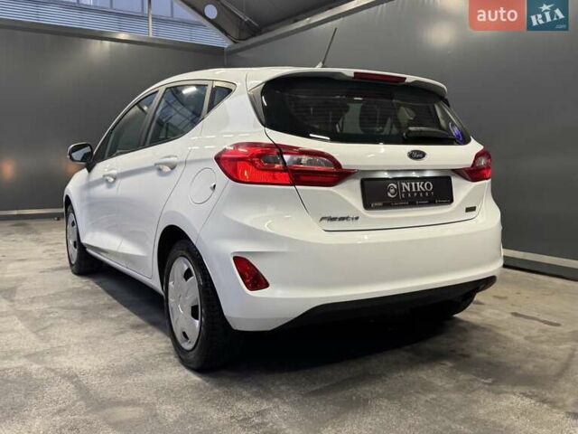 Белый Форд Фиеста, объемом двигателя 1.08 л и пробегом 83 тыс. км за 8300 $, фото 10 на Automoto.ua