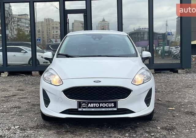 Белый Форд Фиеста, объемом двигателя 1.08 л и пробегом 101 тыс. км за 8990 $, фото 1 на Automoto.ua
