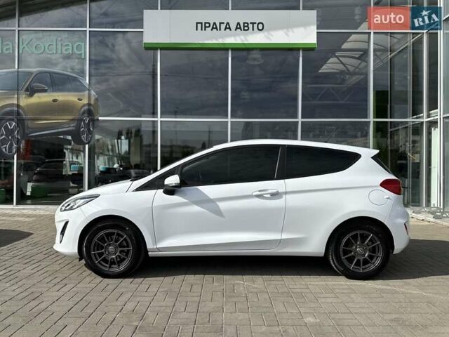 Белый Форд Фиеста, объемом двигателя 1.08 л и пробегом 118 тыс. км за 7800 $, фото 3 на Automoto.ua