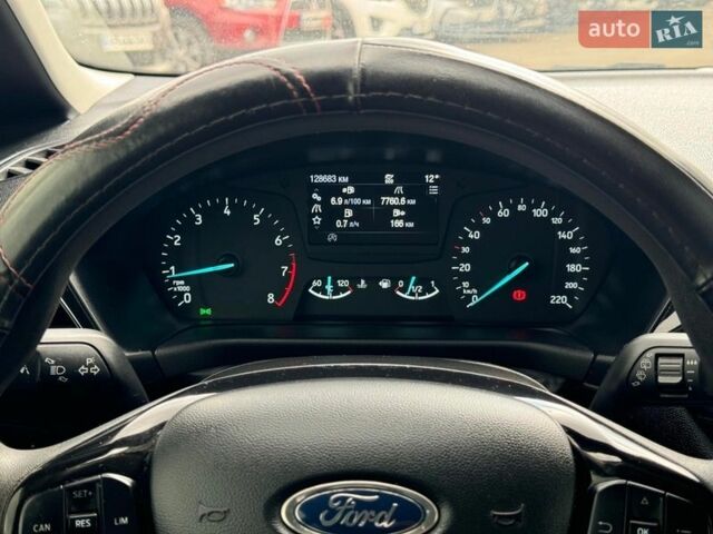 Белый Форд Фиеста, объемом двигателя 1 л и пробегом 128 тыс. км за 8490 $, фото 23 на Automoto.ua