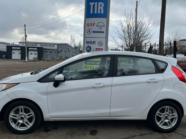 Білий Форд Фієста, об'ємом двигуна 16 л та пробігом 157 тис. км за 8700 $, фото 3 на Automoto.ua