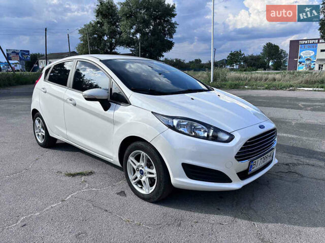 Білий Форд Фієста, об'ємом двигуна 1.6 л та пробігом 147 тис. км за 8500 $, фото 3 на Automoto.ua
