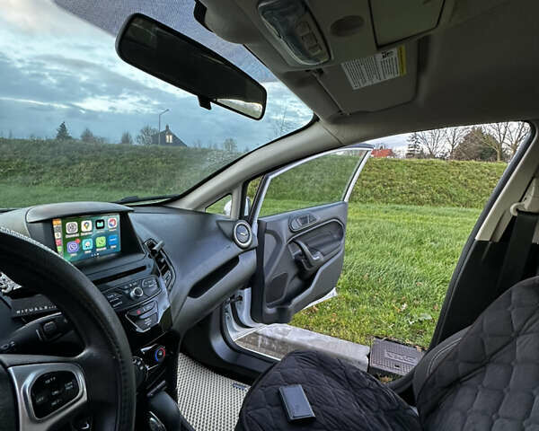 Белый Форд Фиеста, объемом двигателя 1.6 л и пробегом 130 тыс. км за 8450 $, фото 25 на Automoto.ua