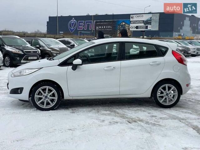 Белый Форд Фиеста, объемом двигателя 1.6 л и пробегом 66 тыс. км за 9790 $, фото 3 на Automoto.ua