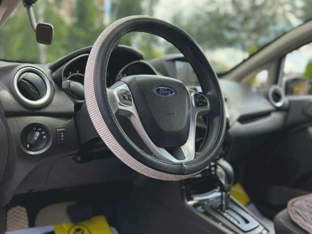 Белый Форд Фиеста, объемом двигателя 1.6 л и пробегом 130 тыс. км за 8650 $, фото 16 на Automoto.ua