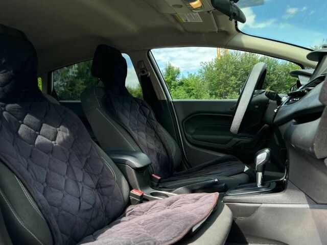 Белый Форд Фиеста, объемом двигателя 1.6 л и пробегом 130 тыс. км за 8650 $, фото 8 на Automoto.ua