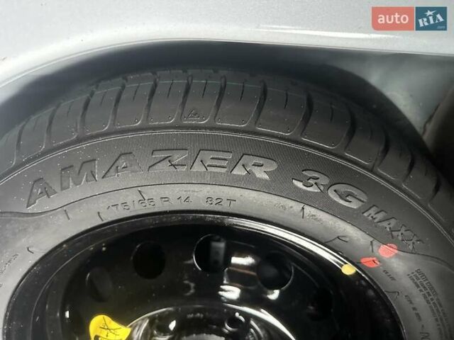 Белый Форд Фиеста, объемом двигателя 1.2 л и пробегом 43 тыс. км за 8300 $, фото 35 на Automoto.ua