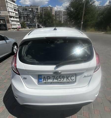 Белый Форд Фиеста, объемом двигателя 1.6 л и пробегом 85 тыс. км за 11800 $, фото 10 на Automoto.ua