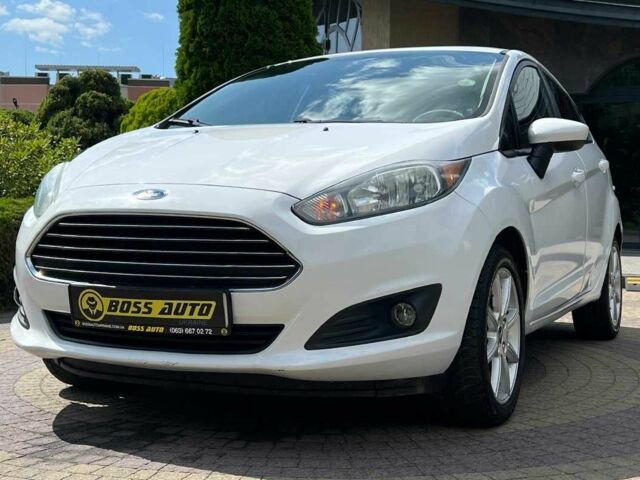 Белый Форд Фиеста, объемом двигателя 1.6 л и пробегом 130 тыс. км за 8650 $, фото 2 на Automoto.ua