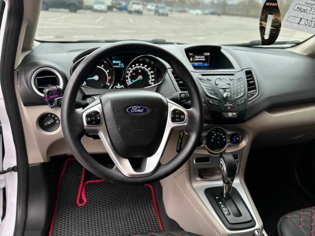 Белый Форд Фиеста, объемом двигателя 0 л и пробегом 55 тыс. км за 8800 $, фото 6 на Automoto.ua