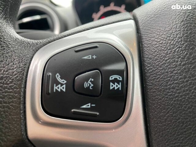 Білий Форд Фієста, об'ємом двигуна 1.6 л та пробігом 66 тис. км за 9790 $, фото 20 на Automoto.ua