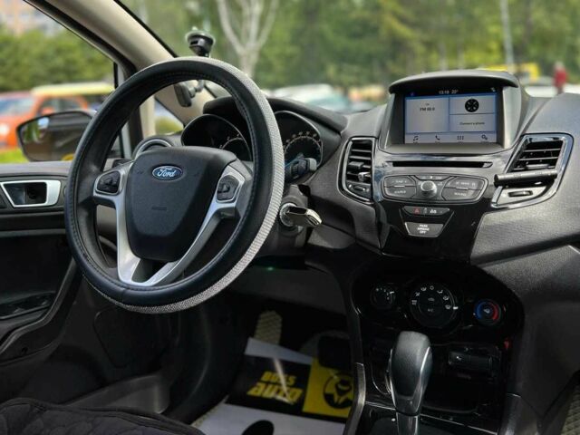 Белый Форд Фиеста, объемом двигателя 1.6 л и пробегом 130 тыс. км за 8650 $, фото 12 на Automoto.ua