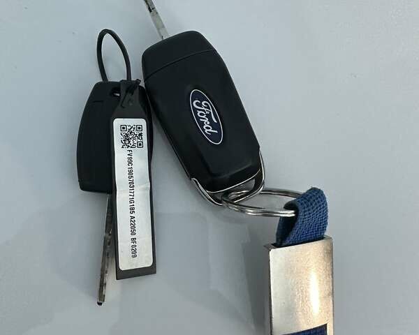 Белый Форд Фиеста, объемом двигателя 1.2 л и пробегом 43 тыс. км за 8300 $, фото 50 на Automoto.ua