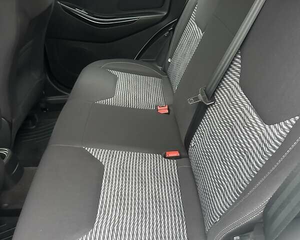 Белый Форд Фиеста, объемом двигателя 1.2 л и пробегом 43 тыс. км за 8300 $, фото 24 на Automoto.ua