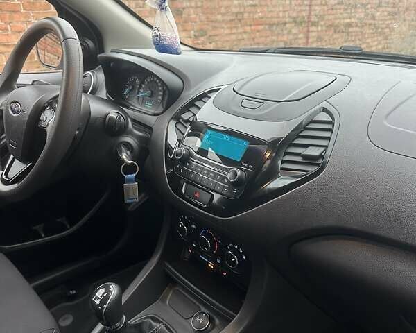 Белый Форд Фиеста, объемом двигателя 1.2 л и пробегом 43 тыс. км за 8300 $, фото 26 на Automoto.ua