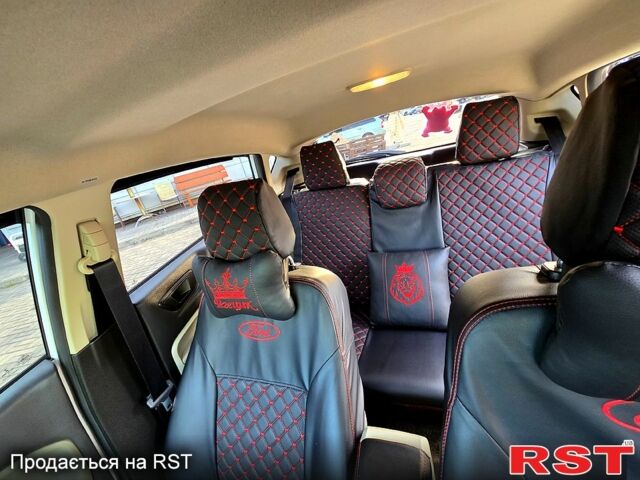 Білий Форд Фієста, об'ємом двигуна 1.6 л та пробігом 56 тис. км за 10850 $, фото 8 на Automoto.ua