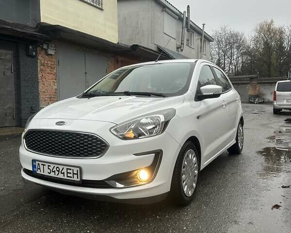 Белый Форд Фиеста, объемом двигателя 1.2 л и пробегом 43 тыс. км за 8300 $, фото 1 на Automoto.ua
