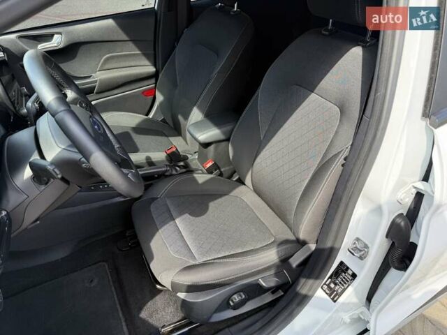 Білий Форд Фієста, об'ємом двигуна 1 л та пробігом 29 тис. км за 12900 $, фото 20 на Automoto.ua