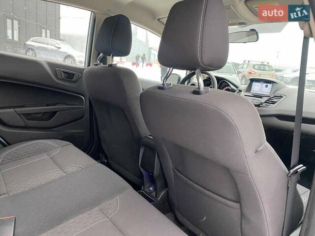 Белый Форд Фиеста, объемом двигателя 1.6 л и пробегом 66 тыс. км за 9790 $, фото 10 на Automoto.ua