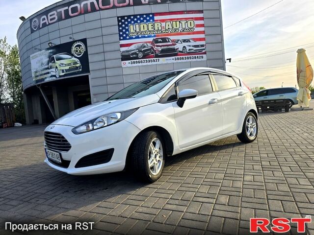 Білий Форд Фієста, об'ємом двигуна 1.6 л та пробігом 56 тис. км за 10850 $, фото 1 на Automoto.ua