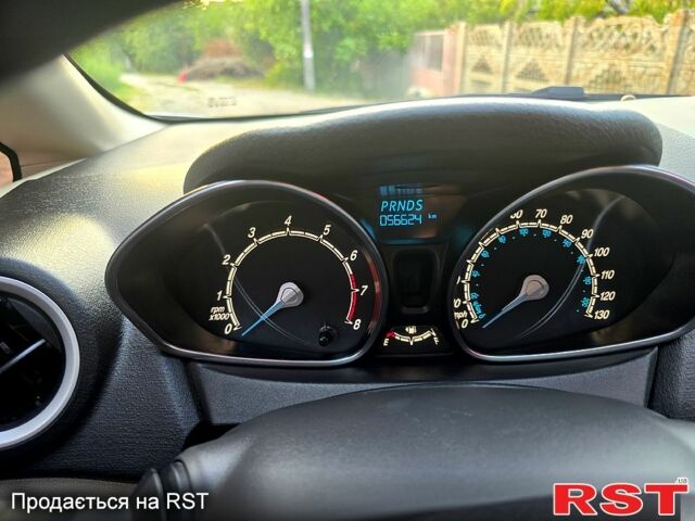 Білий Форд Фієста, об'ємом двигуна 1.6 л та пробігом 56 тис. км за 10850 $, фото 9 на Automoto.ua