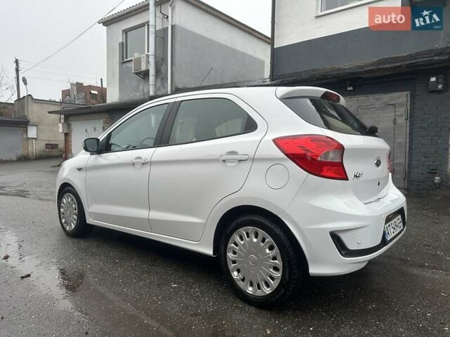 Белый Форд Фиеста, объемом двигателя 1.2 л и пробегом 43 тыс. км за 8300 $, фото 11 на Automoto.ua