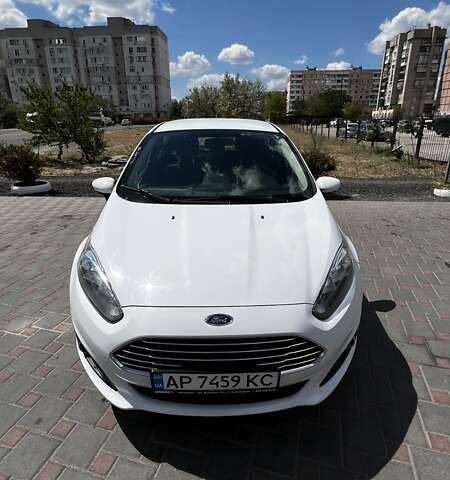 Белый Форд Фиеста, объемом двигателя 1.6 л и пробегом 85 тыс. км за 11800 $, фото 9 на Automoto.ua