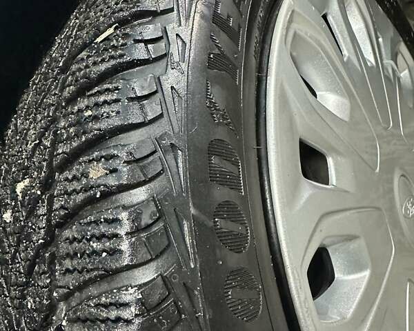 Белый Форд Фиеста, объемом двигателя 1.2 л и пробегом 43 тыс. км за 8300 $, фото 46 на Automoto.ua