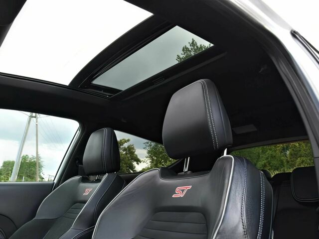 Белый Форд Фиеста, объемом двигателя 1.5 л и пробегом 41 тыс. км за 6000 $, фото 9 на Automoto.ua