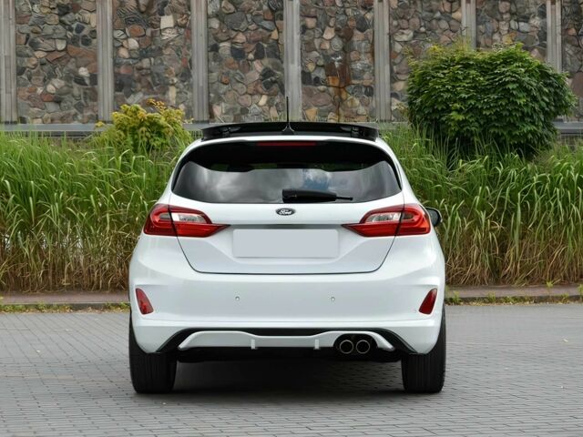 Белый Форд Фиеста, объемом двигателя 1.5 л и пробегом 47 тыс. км за 6000 $, фото 4 на Automoto.ua