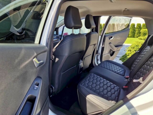 Белый Форд Фиеста, объемом двигателя 1 л и пробегом 30 тыс. км за 1550 $, фото 6 на Automoto.ua