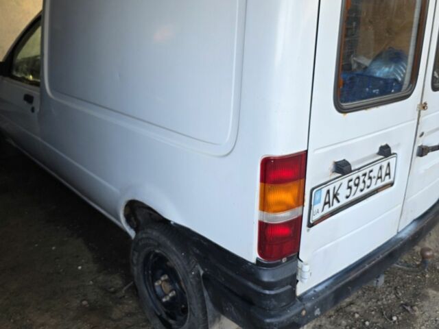 Белый Форд Фиеста, объемом двигателя 0 л и пробегом 340 тыс. км за 900 $, фото 1 на Automoto.ua