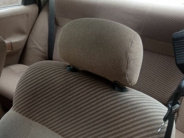 Белый Форд Фиеста, объемом двигателя 0 л и пробегом 190 тыс. км за 1439 $, фото 5 на Automoto.ua